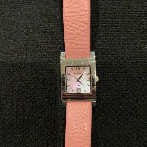 Fossil Watch - Picture 2 of 5